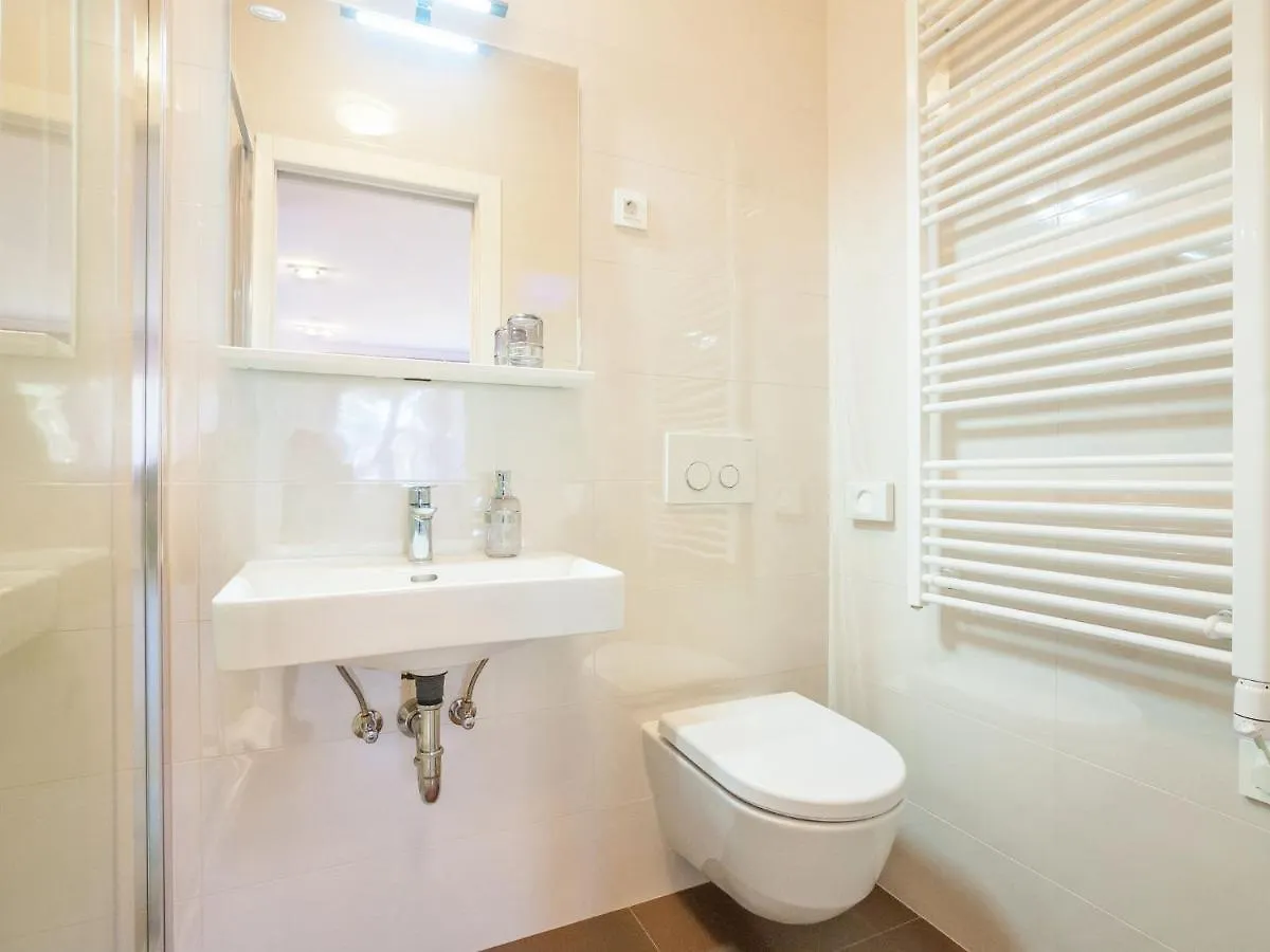 Modern Apartment With Free Wi Fi Zadar